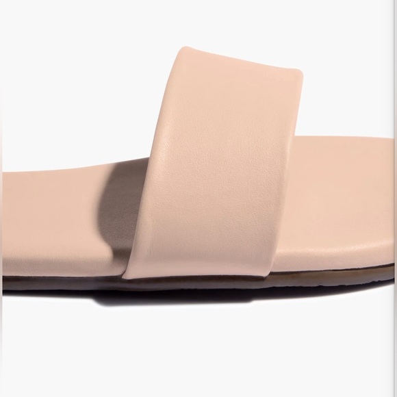 NWT, TKEES Alex in Rose Quartz, size 7 or 38, completely sold out, with dust bag - Picture 5 of 11